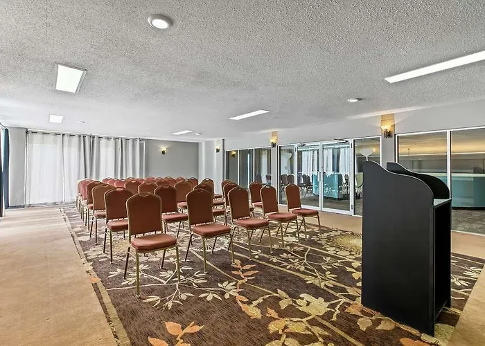 Hotel Western Downtown